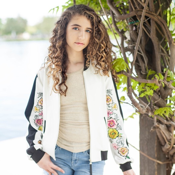 Floral Embroidered Jacket White Black - Picture 4 of 5